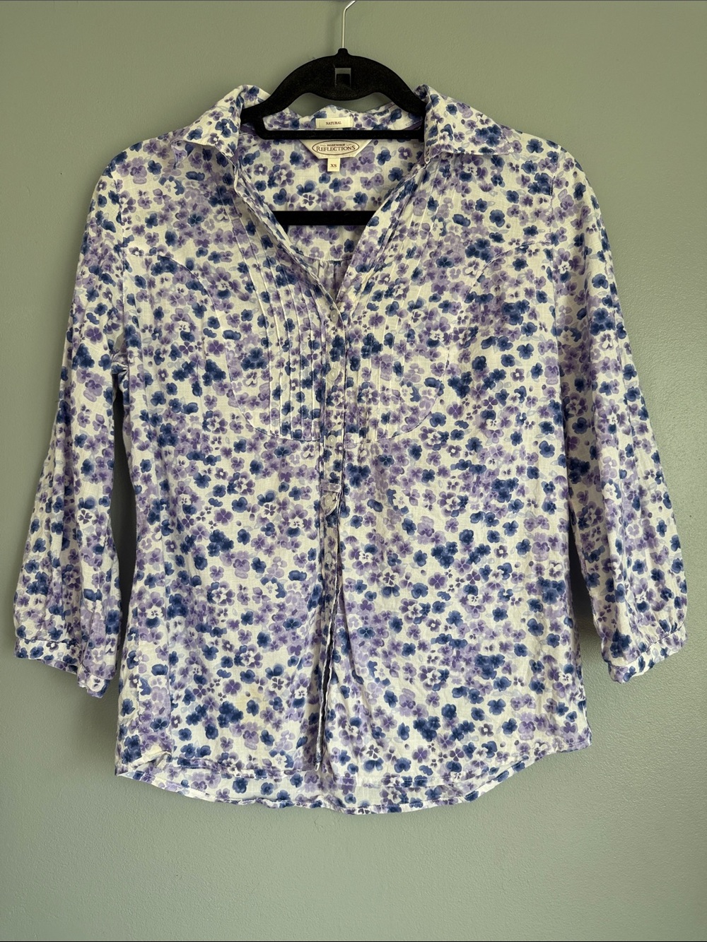 Northern Reflections Purple Floral Pintuck Button Up Blouse - Size XS